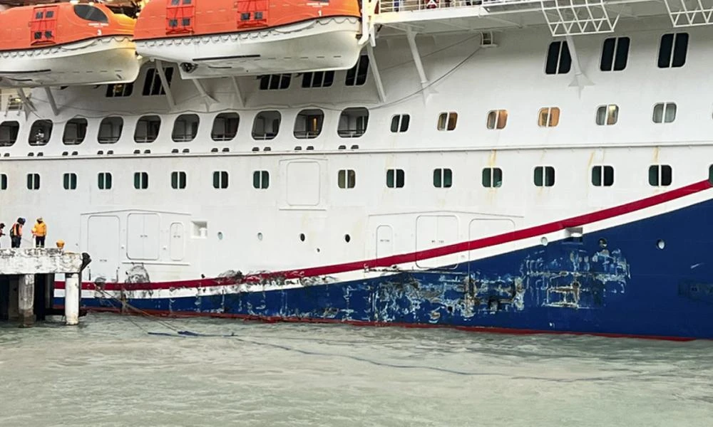 Τζαμάικα: Κρουαζιερόπλοιο «ξήλωσε» την προκυμαία όταν το παρέσυρε ο αέρας
